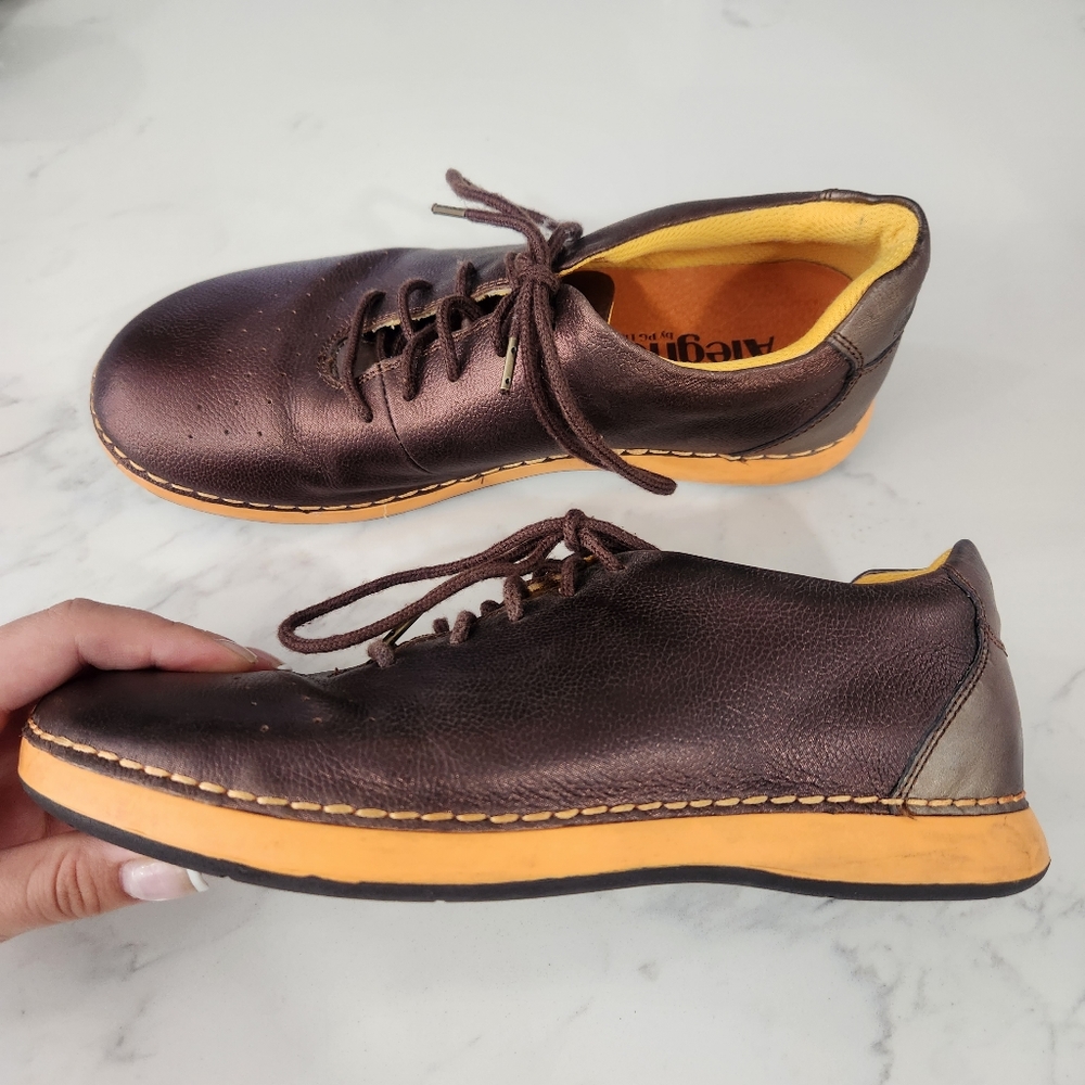 Alegria Essence Bronze Easy Athletic Shoe 37